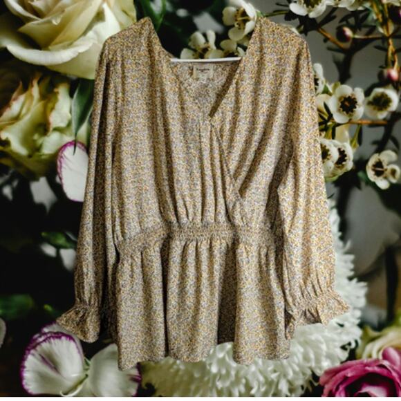 Hayden Los Angeles 2XL NWOT long sleeve yellow floral polyester woman's top. - Picture 1 of 1